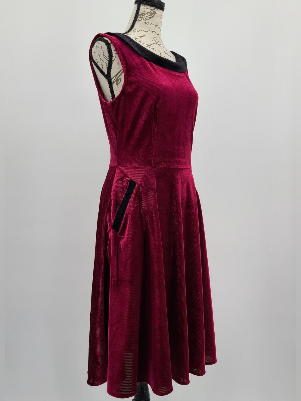 Unique Vintage's Orchid Bloom Velvet Corduroy Fit And Flare Dress Size 10